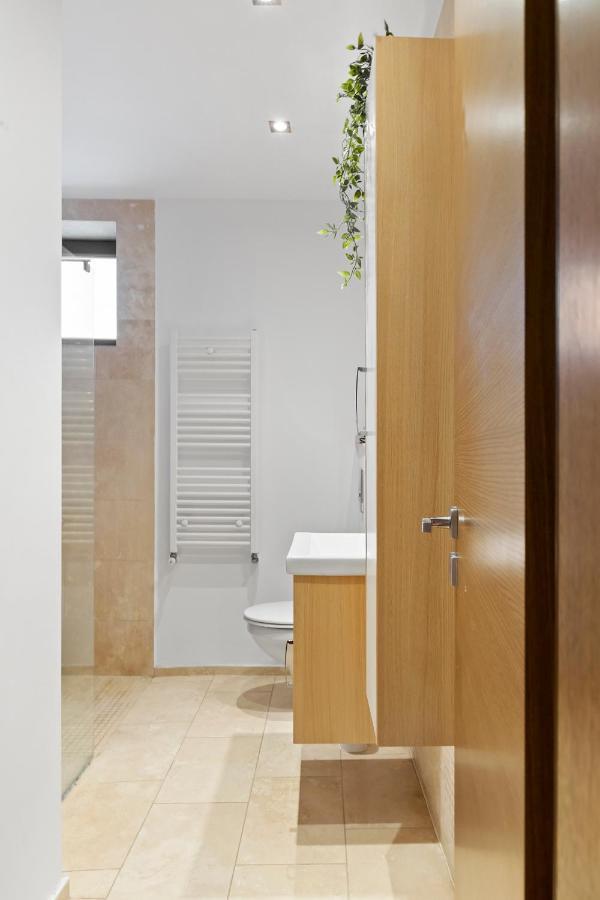 City Heart Retreat Elegant Apartment Бухарест Экстерьер фото