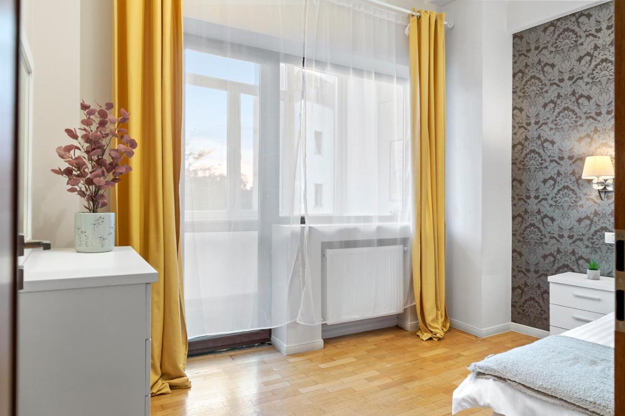 City Heart Retreat Elegant Apartment Бухарест Экстерьер фото
