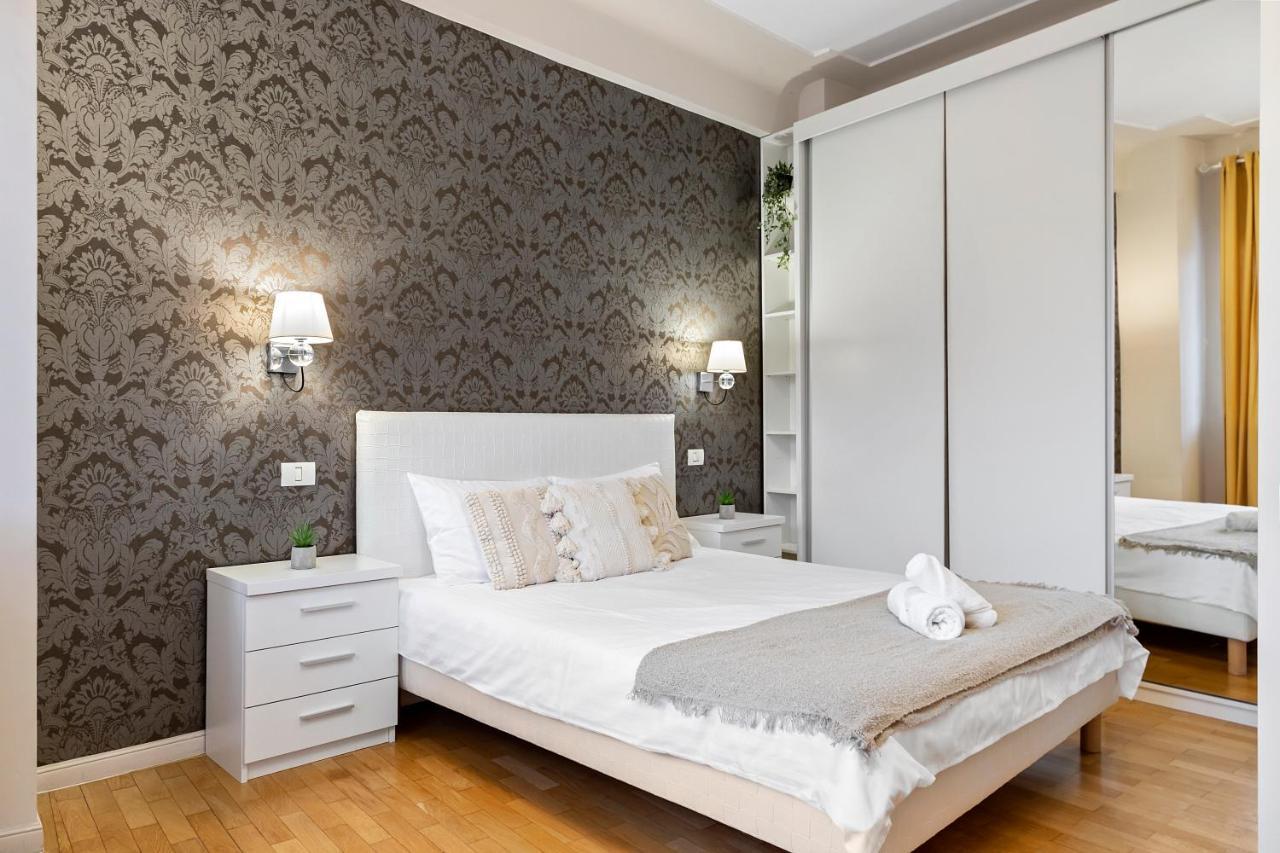City Heart Retreat Elegant Apartment Бухарест Экстерьер фото