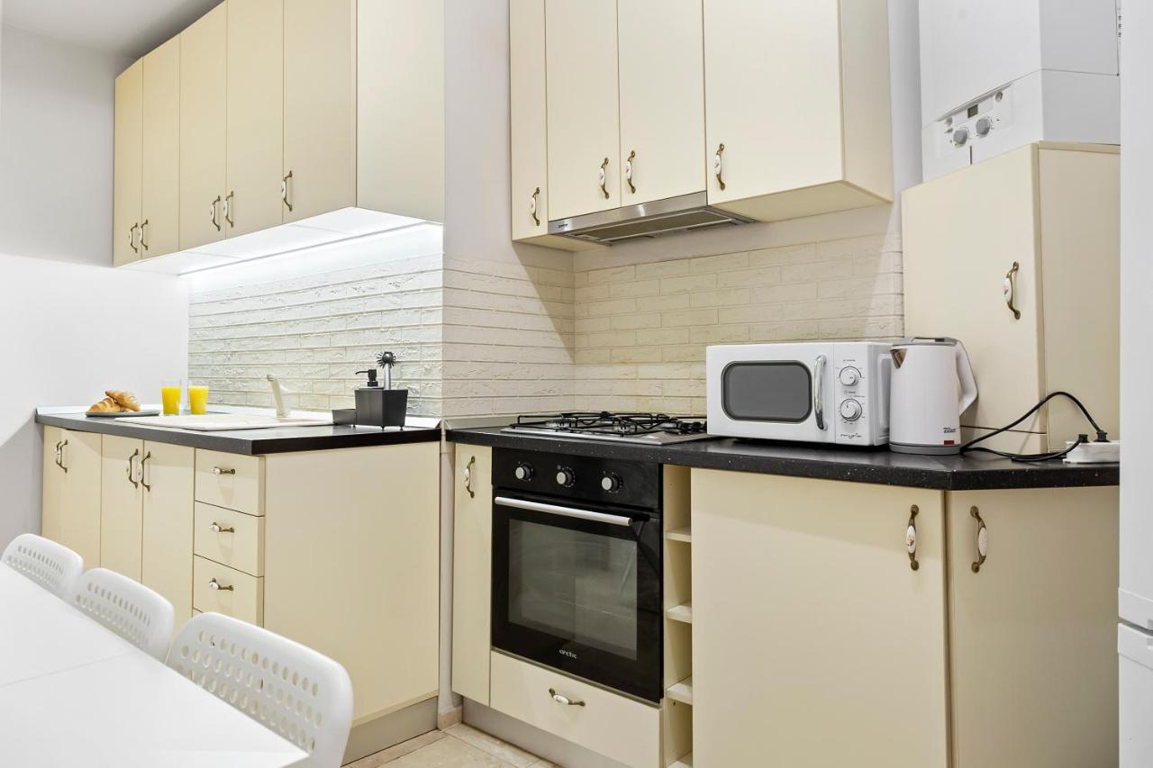 City Heart Retreat Elegant Apartment Бухарест Экстерьер фото