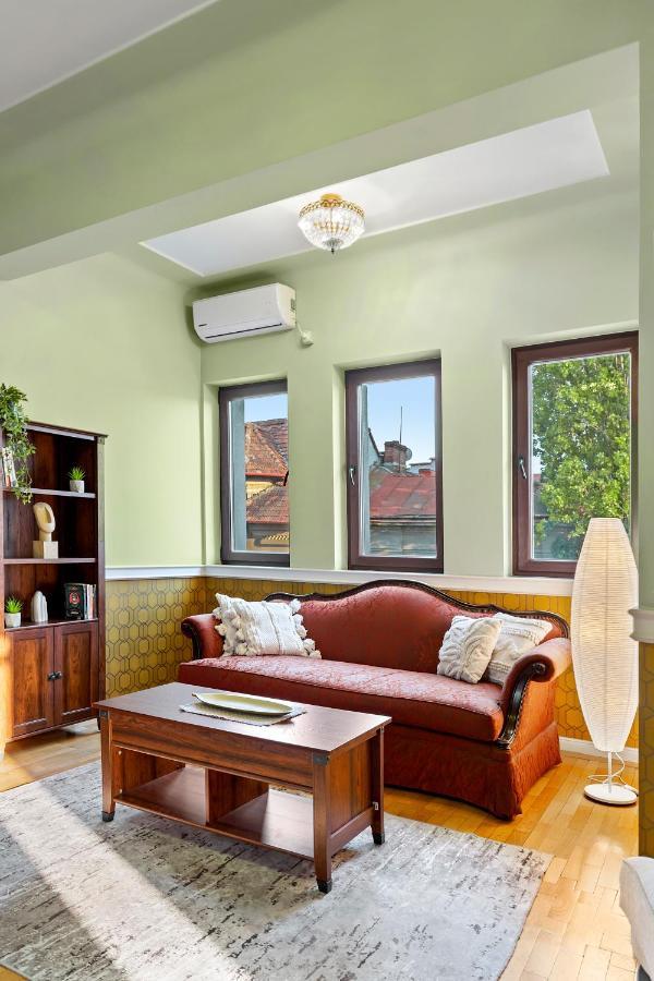 City Heart Retreat Elegant Apartment Бухарест Экстерьер фото